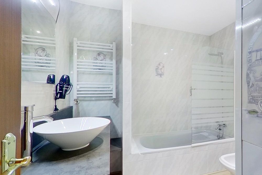 Ba�o La Latina MADRID