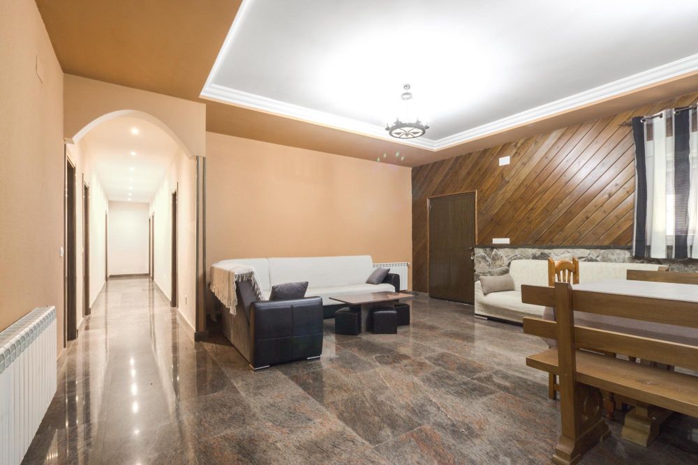 Sal�n 02 Navaluenga AVILA